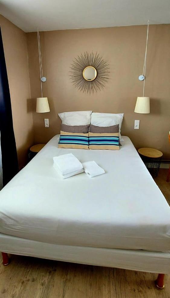 Hotel La Croisette & Restaurant Bistrot Gantier En Centre Ville Royan Dış mekan fotoğraf