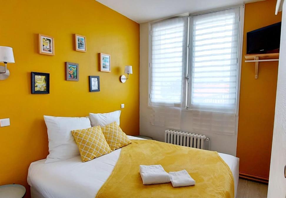 Hotel La Croisette & Restaurant Bistrot Gantier En Centre Ville Royan Dış mekan fotoğraf